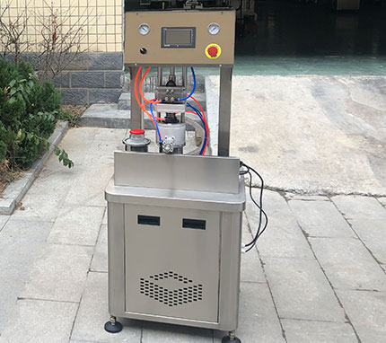 灌裝封罐機(jī)