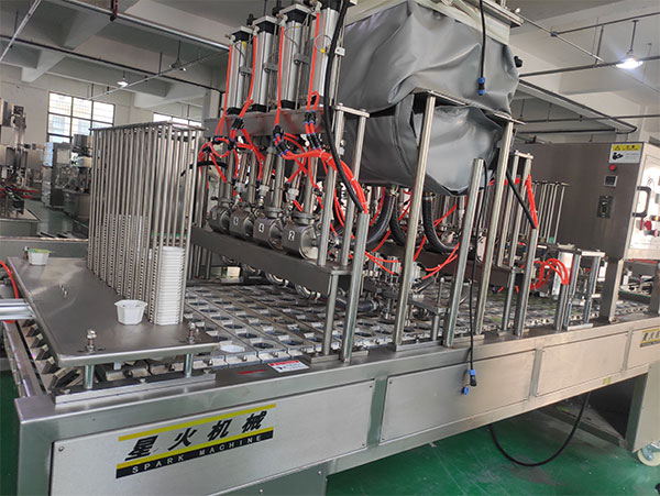 杯裝酸奶灌裝封口機(jī)